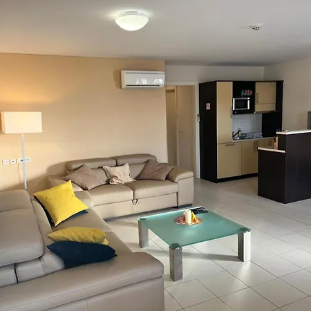 Marina Burin 112 Apartamento *